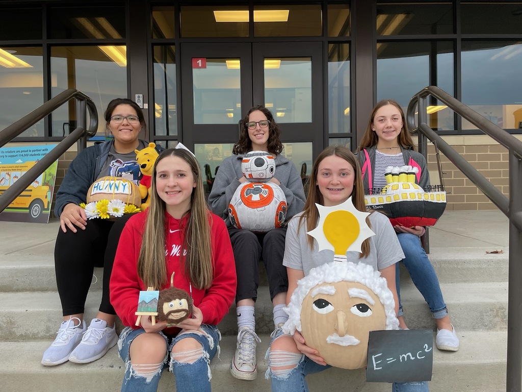 Students pose with pumpkins that they made. Back row: Braelin Downs - 5th place, Sarah Wenstrand - 4th place, Ava Weicht - 1st place. Front row: Samareh Morse - 3rd place, Abigail Iseminger - 2nd place.
